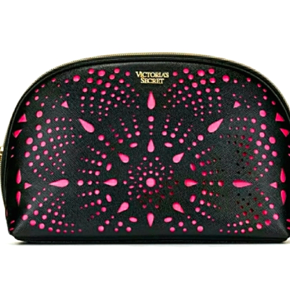 Victoria's Secret Other - 🎀Victoria's Secret Makeup Bag🎀
